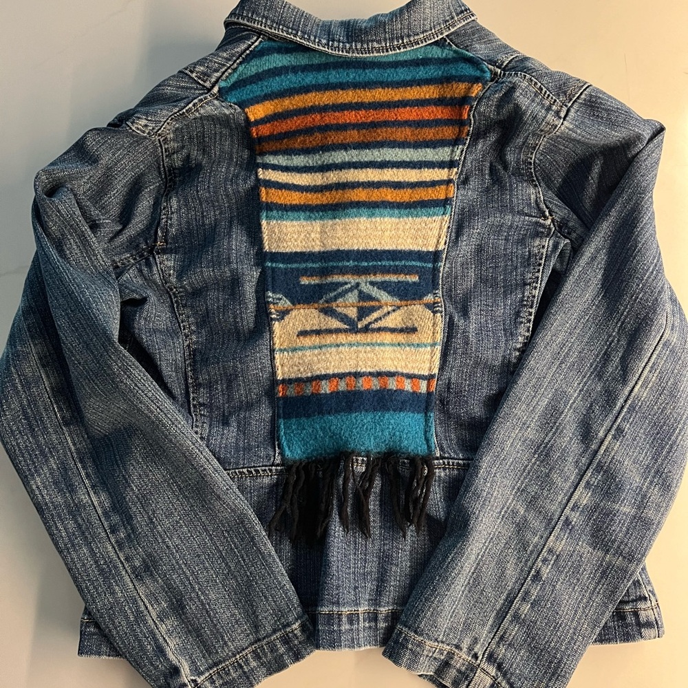 Vintage Denim Jacket With Patch - image 3